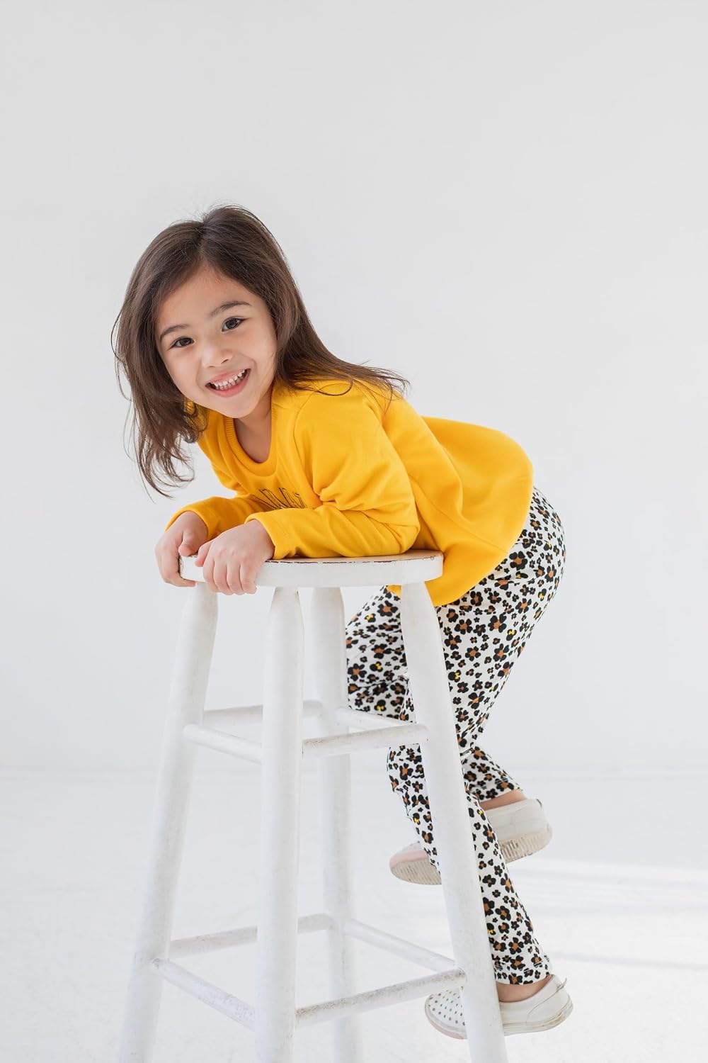 Disney Minnie Mouse Baby Girls Fleece Sweatshirt and Leggings Outfit Set Infant to Big Kid