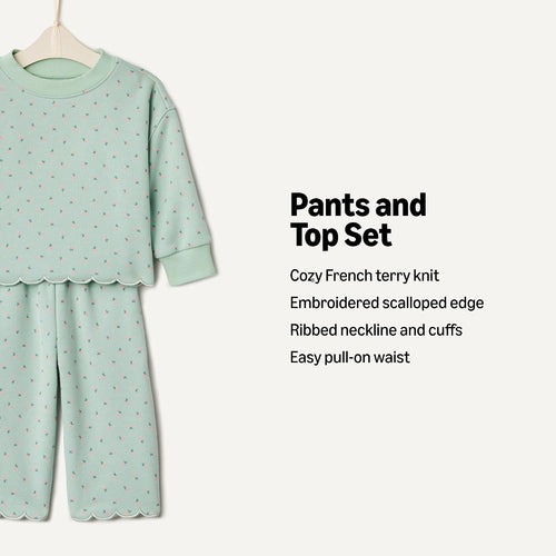 Amazon Essentials x Sofia Grainge Toddlers and Baby Girls' French Terry Sweatshirt Pant and Top Set