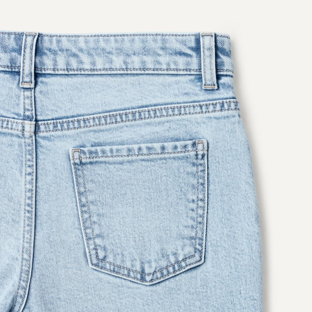 Amazon Essentials Girls' Medium Stretch Mid-Rise Straight-Fit Jean